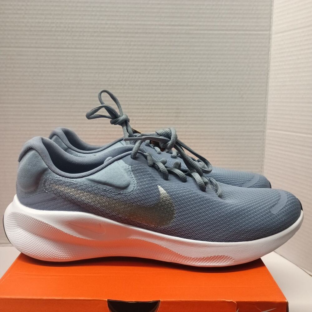 Nike Revolution 7 Shoes‎ Mens Size 10.5 Slate Metallic Silver